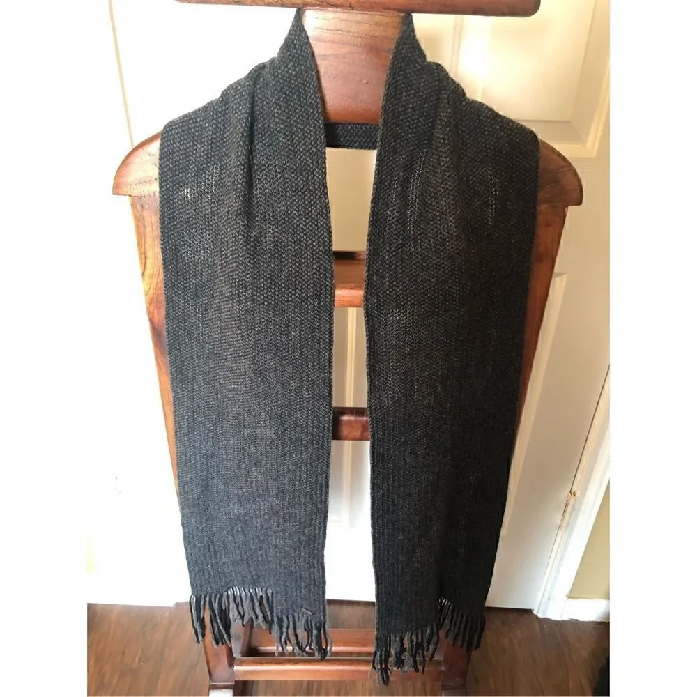 RW&CO  ribbed knitted scarf for men 100% Lambswool